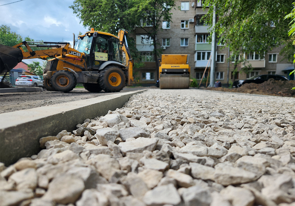 Асфальтирование дорожек в ﻿Село Ям, Первомайская улица, 10